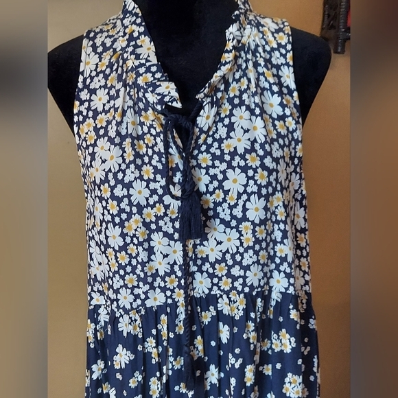 Kaktus Floral Maxi Dress - Size L - Picture 10 of 13